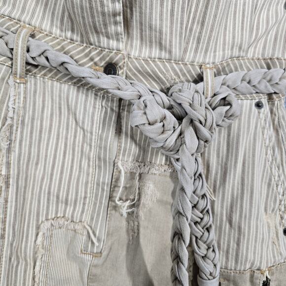 SER.O.YA Haley Distressed Patchwork-effect Denim Mini Skirt Neutral Tan S - Picture 4 of 6